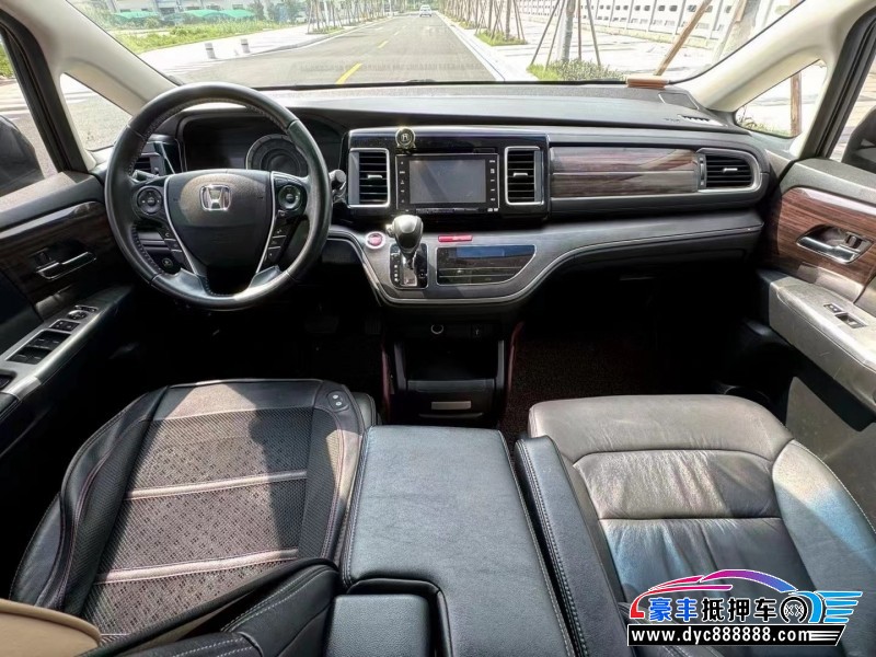 18年本田艾力绅轿车抵押车出售