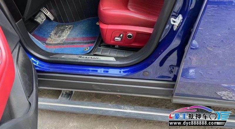 22年玛莎拉蒂莱万特轿车抵押车出售