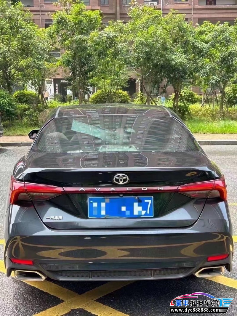 20年丰田亚洲龙轿车抵押车出售