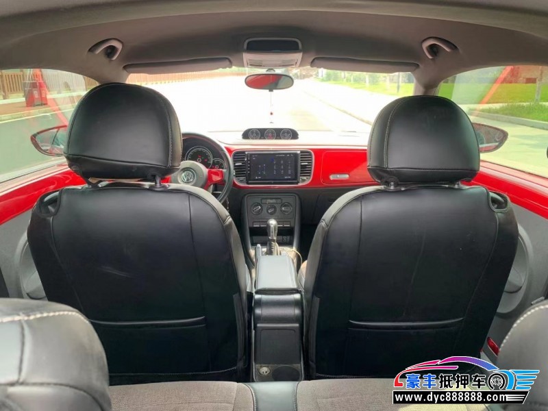 13年大众甲壳虫轿车抵押车出售