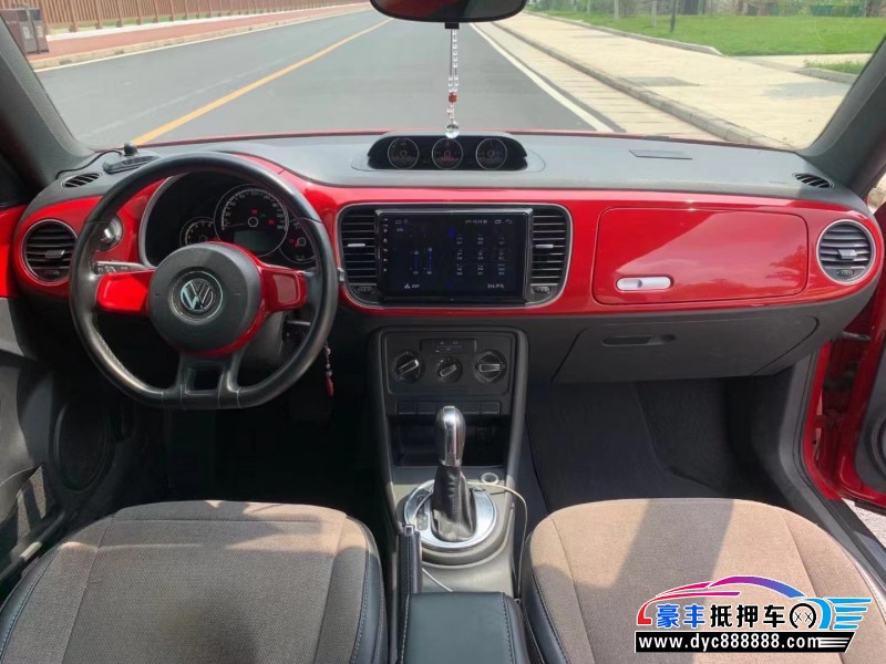 13年大众甲壳虫轿车抵押车出售