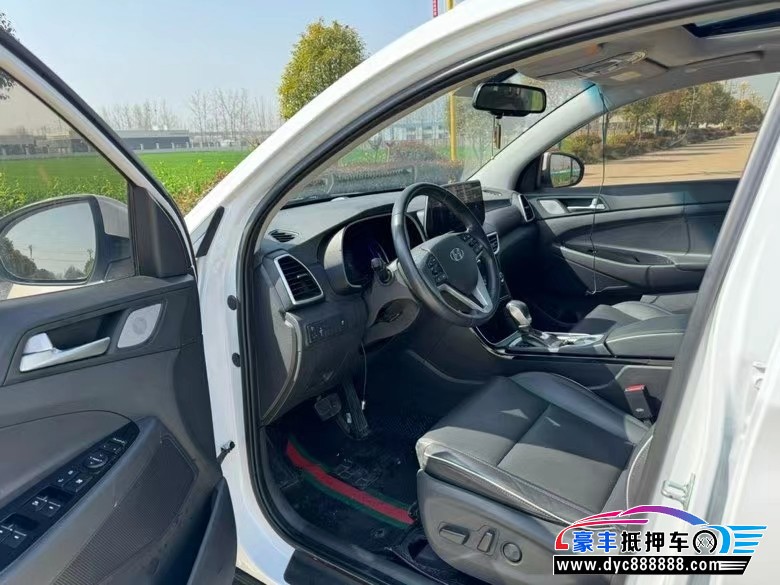 20年现代途胜SUV抵押车出售