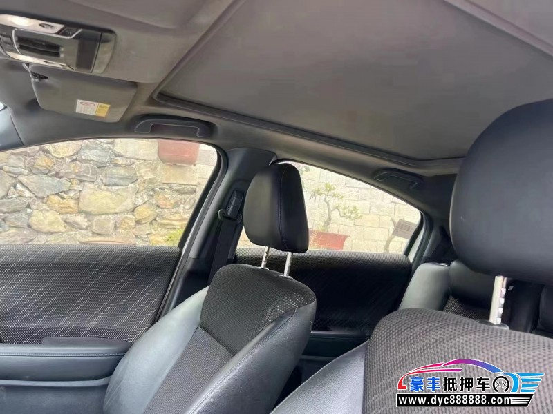 19年本田XRV轿车抵押车出售