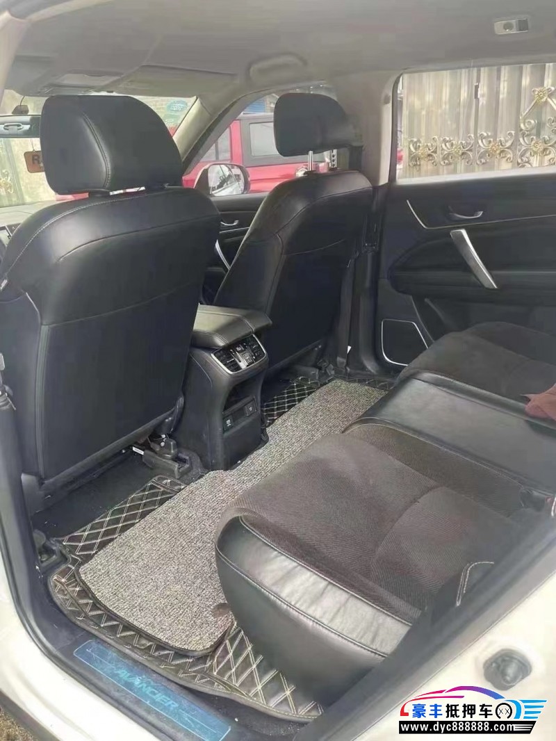 19年本田冠道轿车抵押车出售