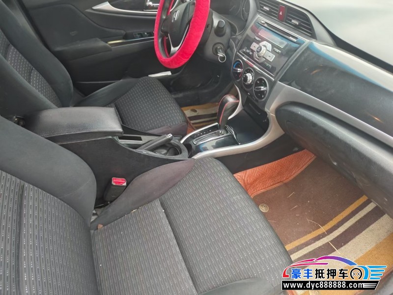 15年本田凌派轿车抵押车出售