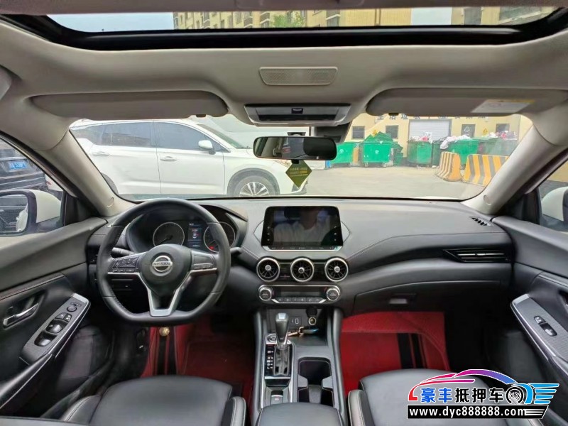 22年日产轩逸轿车抵押车出售