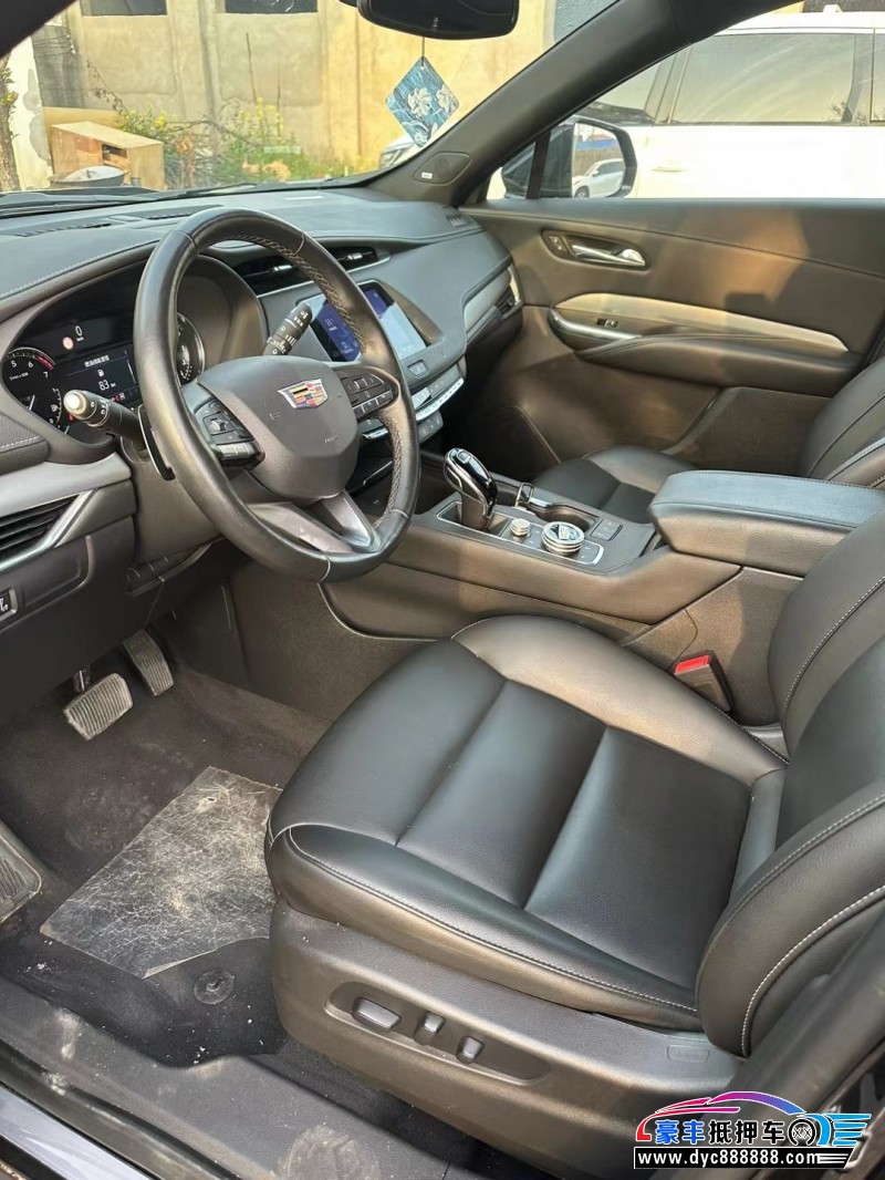 21年凯迪拉克XT4轿车抵押车出售