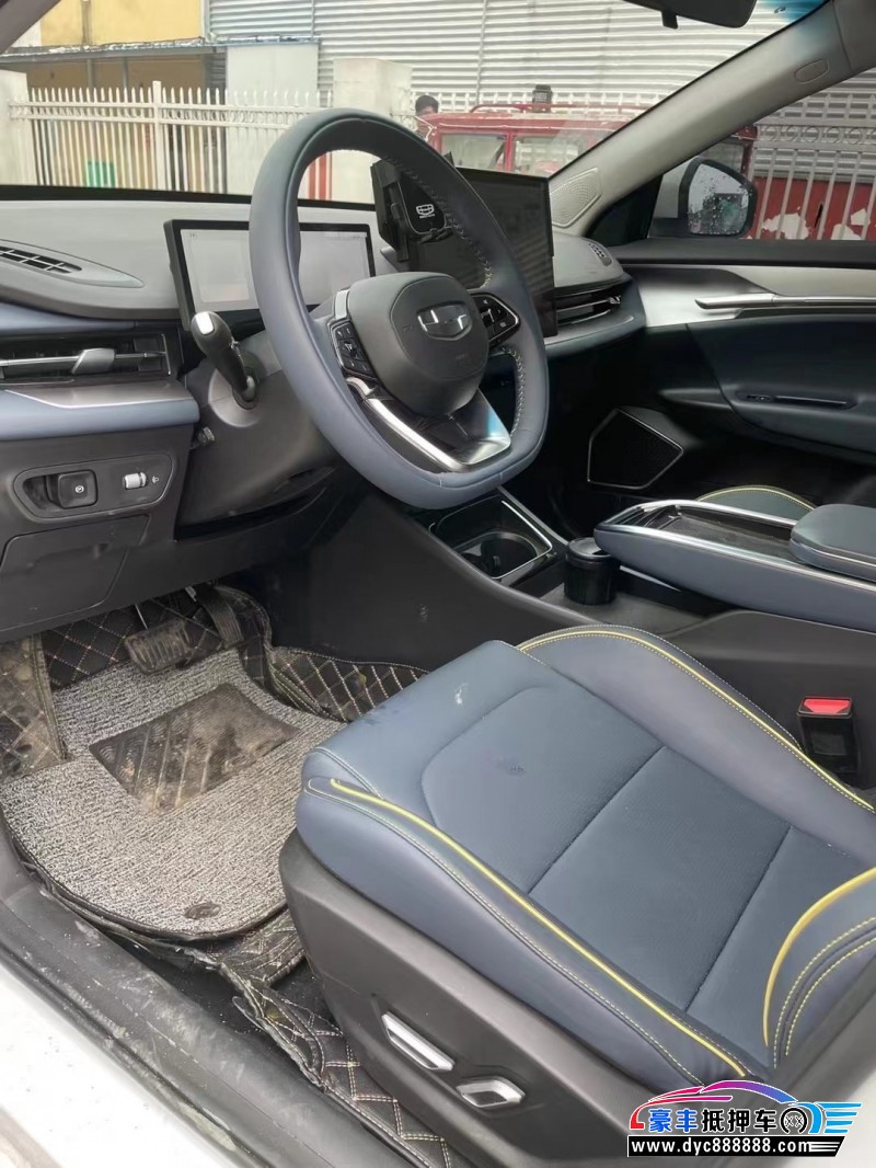 24年吉利几何轿车抵押车出售