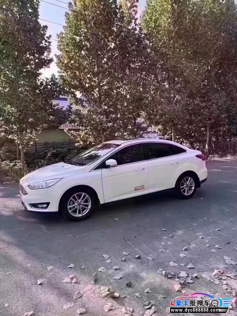 17年福特福克斯轿车抵押车出售