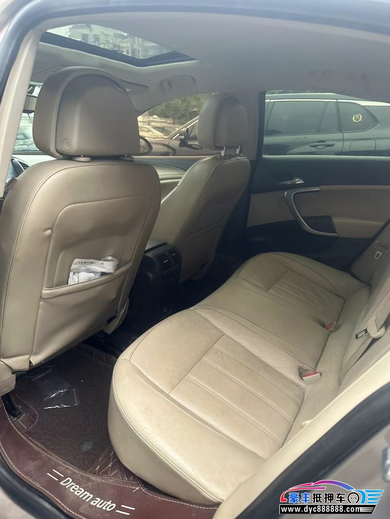 13年别克君威轿车抵押车出售