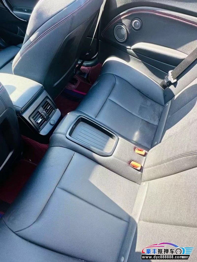 21年宝马2系轿车抵押车出售