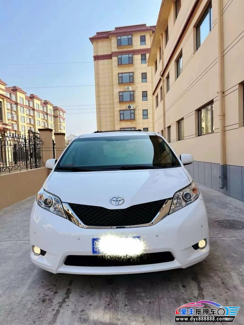 15年丰田塞纳轿车抵押车出售