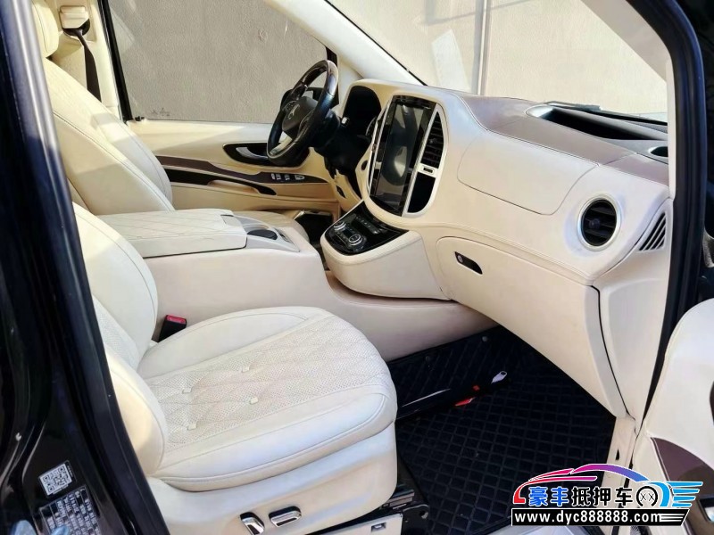 20年奔驰威霆轿车抵押车出售