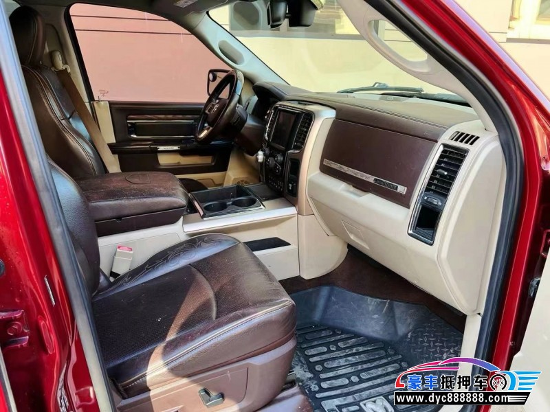 14年道奇公羊轿车抵押车出售