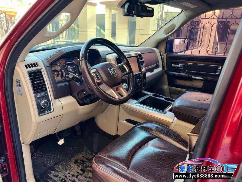 14年道奇公羊轿车抵押车出售