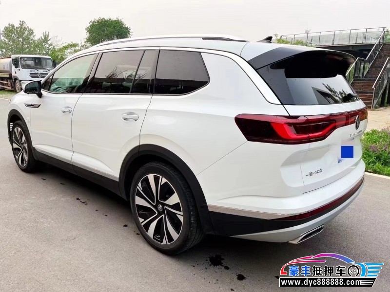 23年大众揽镜轿车抵押车出售