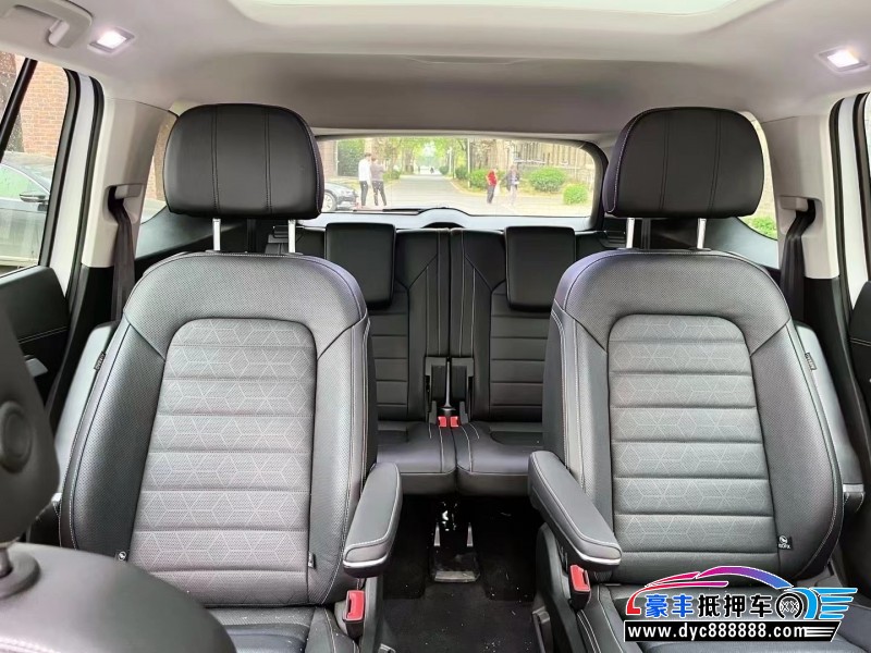 23年大众揽镜轿车抵押车出售