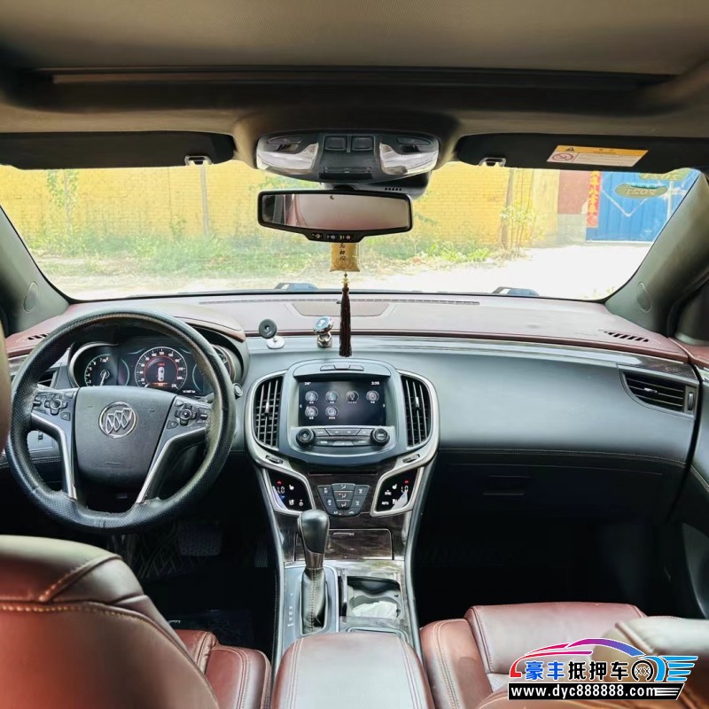 14年别克君越轿车抵押车出售