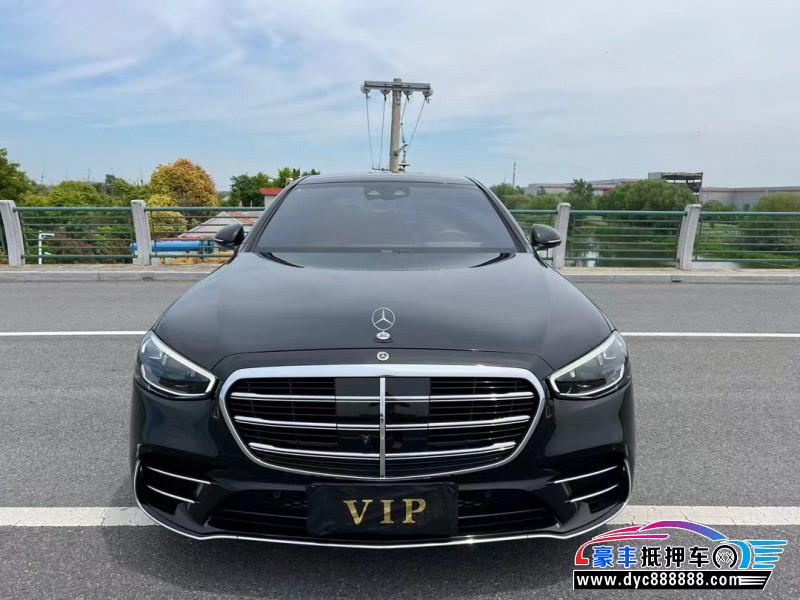22年奔驰S轿车抵押车出售