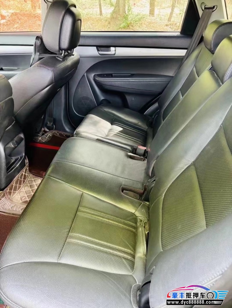 13年起亚索兰托SUV抵押车出售