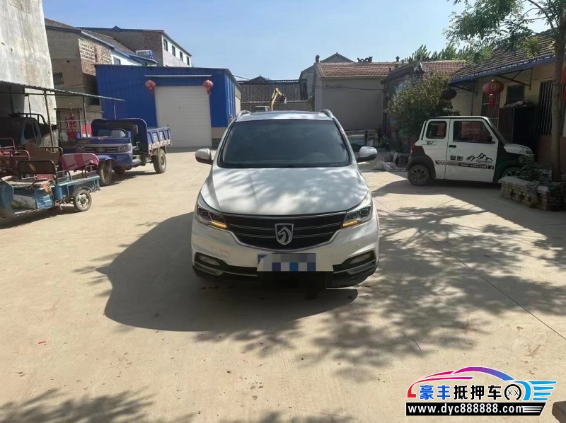 17年宝骏730轿车抵押车出售