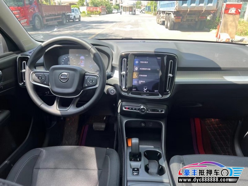 21年沃尔沃XC40轿车抵押车出售
