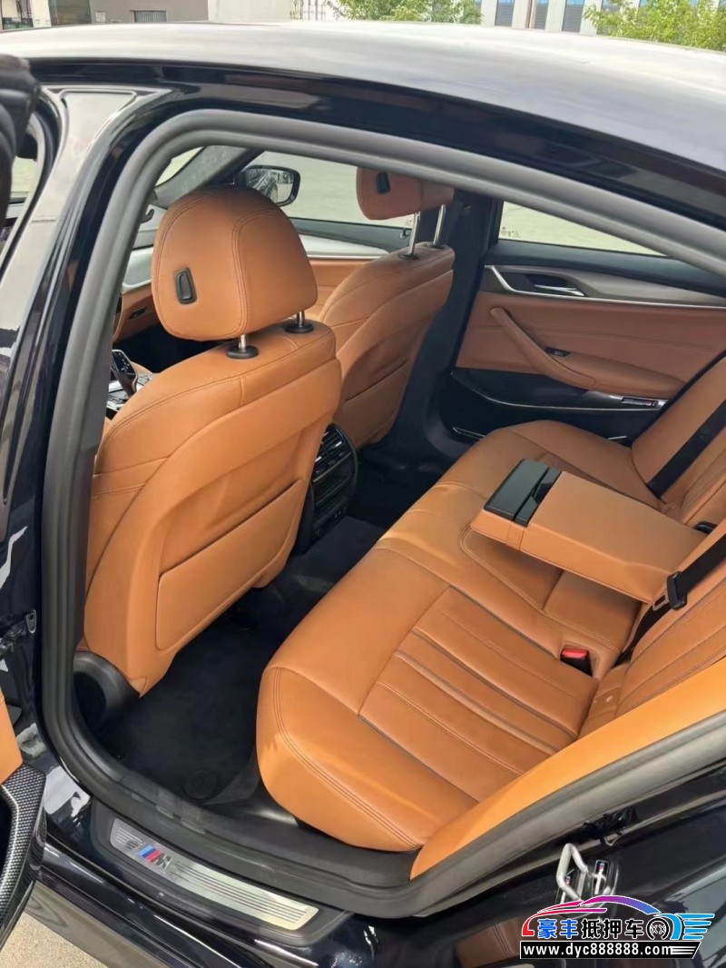 20年宝马5系轿车抵押车出售