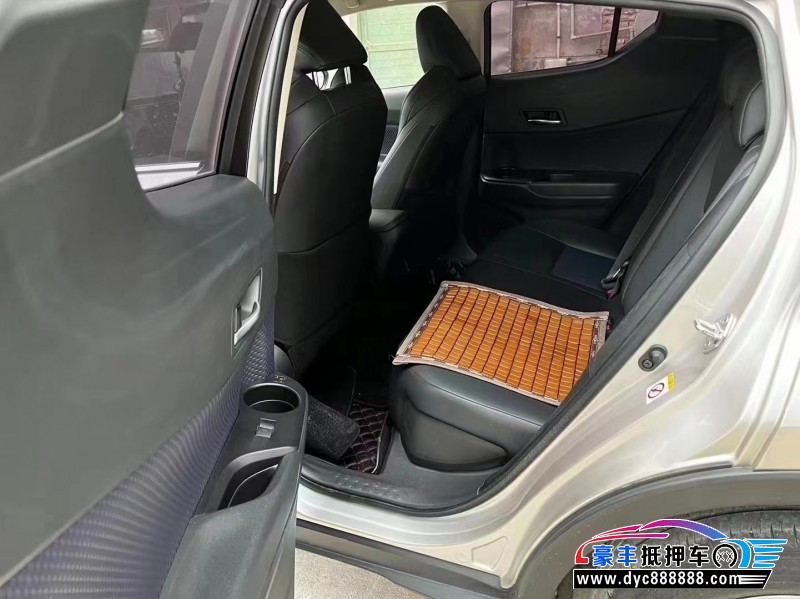 20年丰田奕泽轿车抵押车出售