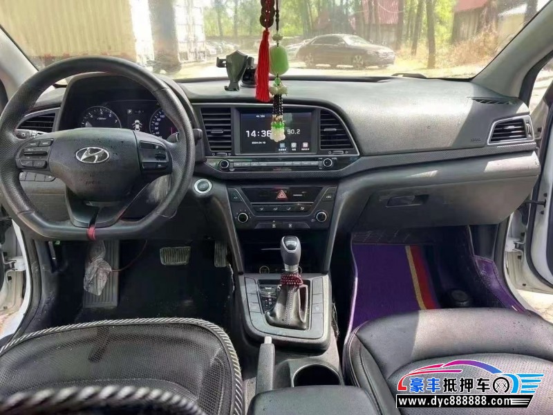 18年现代领动轿车抵押车出售