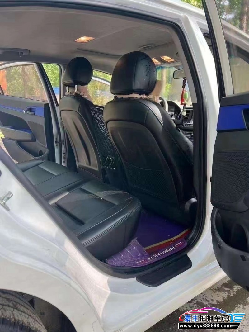 18年现代领动轿车抵押车出售