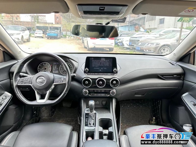 19年日产轩逸轿车抵押车出售