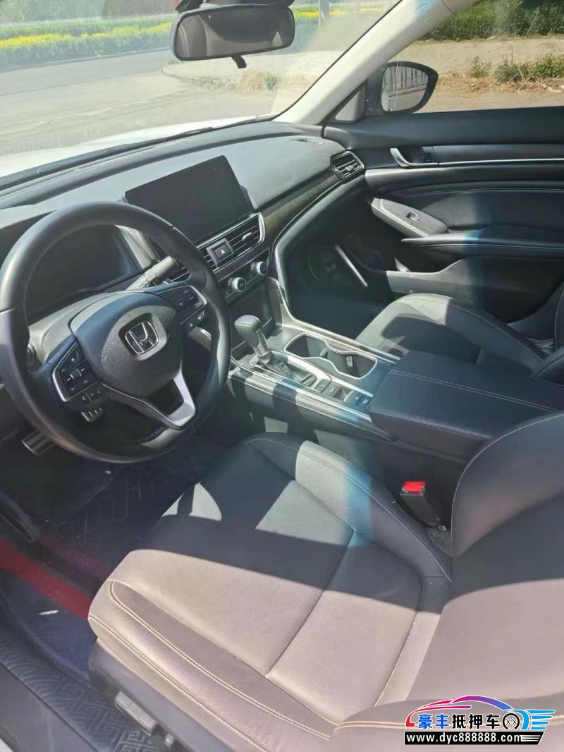 22年本田雅阁轿车抵押车出售