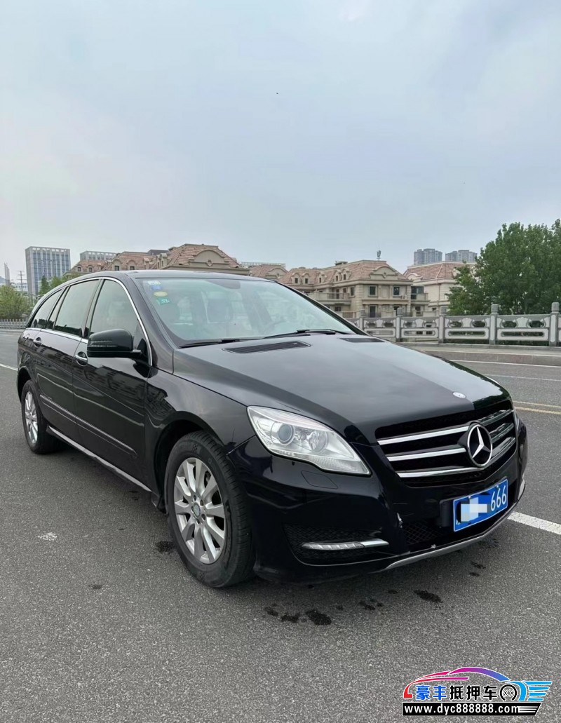 12年奔驰R轿车抵押车出售