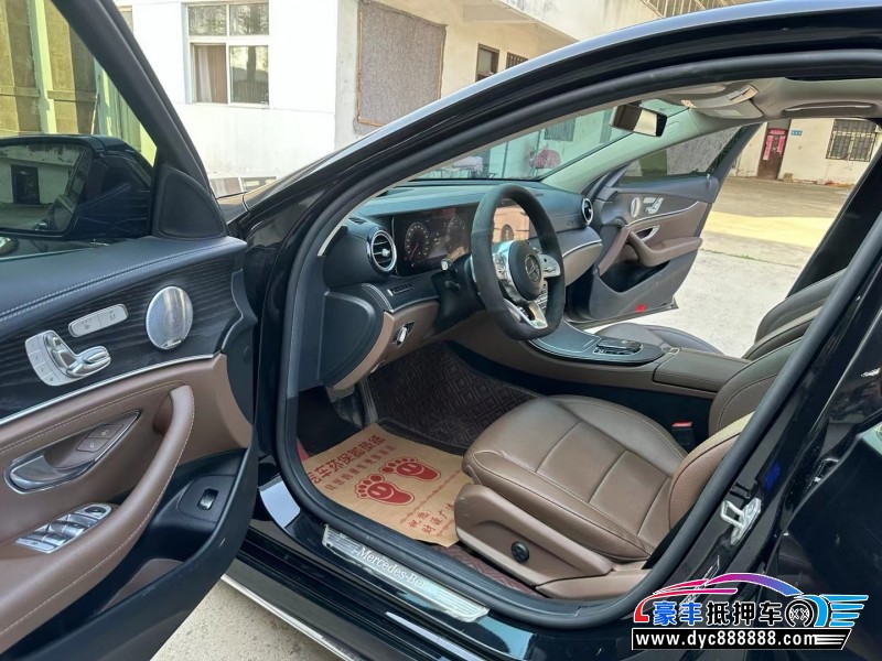 20年奔驰E轿车抵押车出售