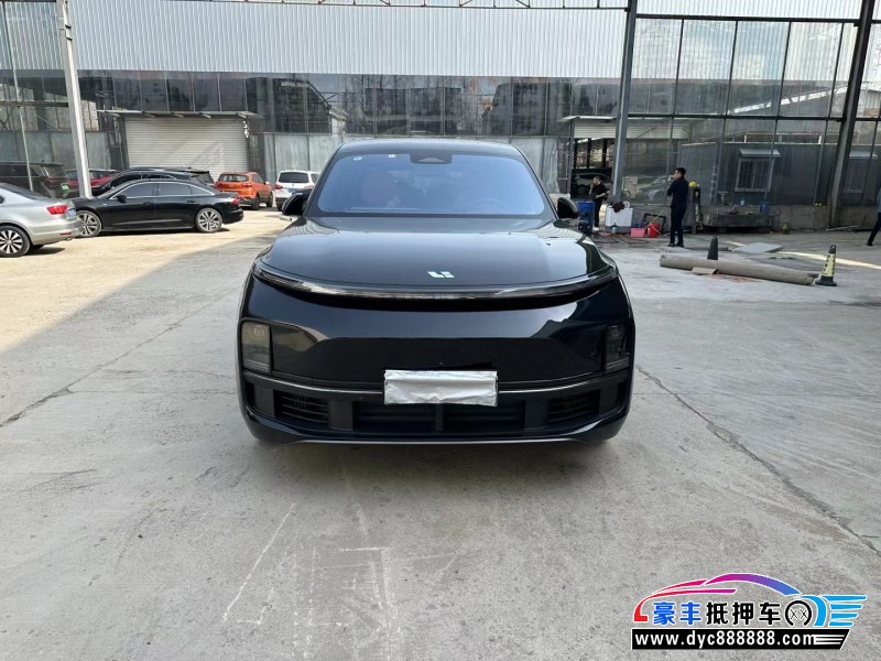 23年理想L8轿车抵押车出售