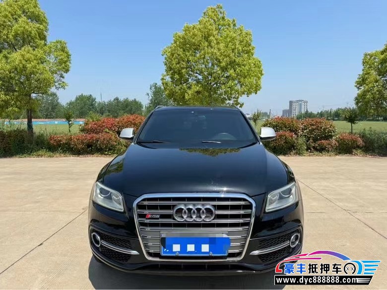 17年奥迪SQ5轿车抵押车出售