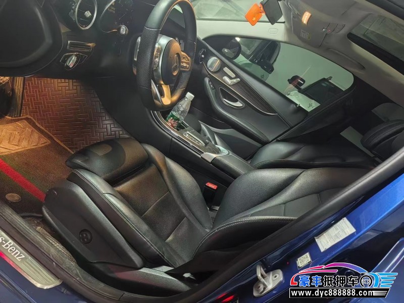 21年奔驰C轿车抵押车出售