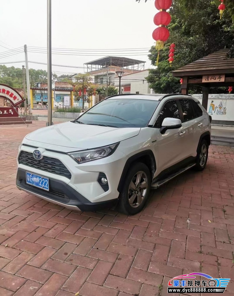 22年丰田RAV4轿车抵押车出售
