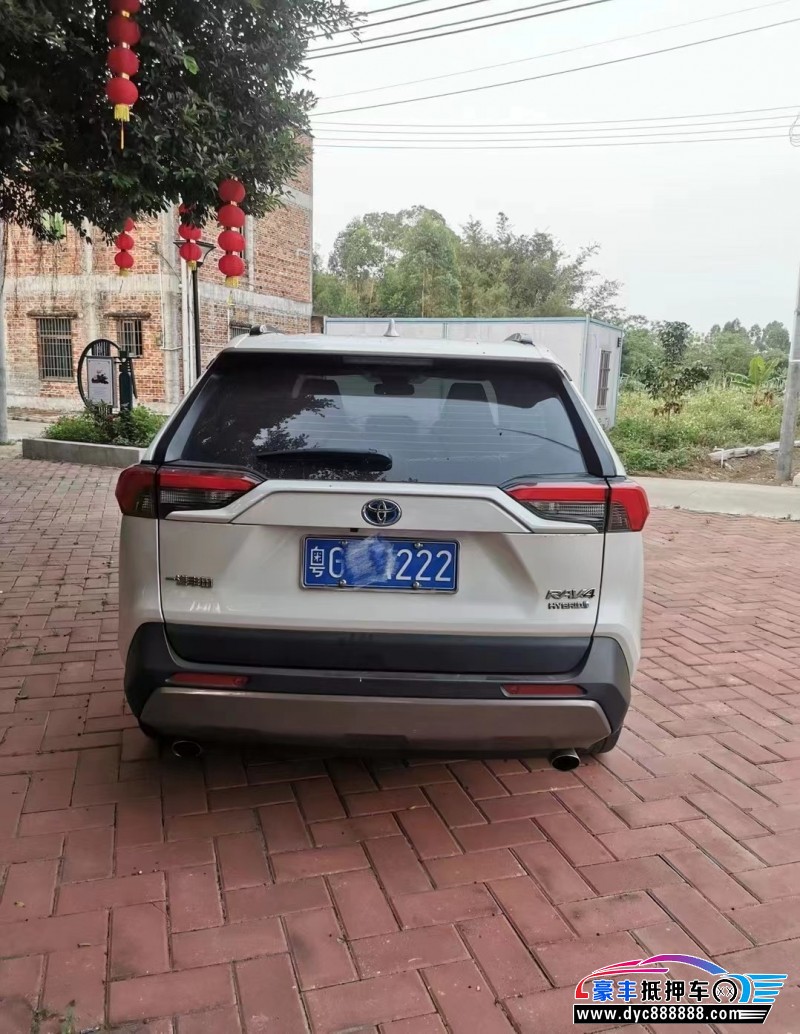 22年丰田RAV4轿车抵押车出售