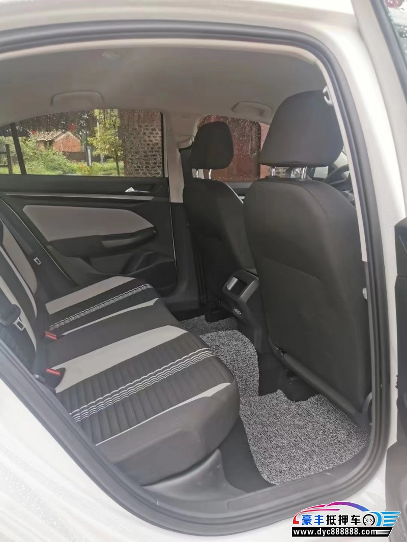 24年大众宝来轿车抵押车出售