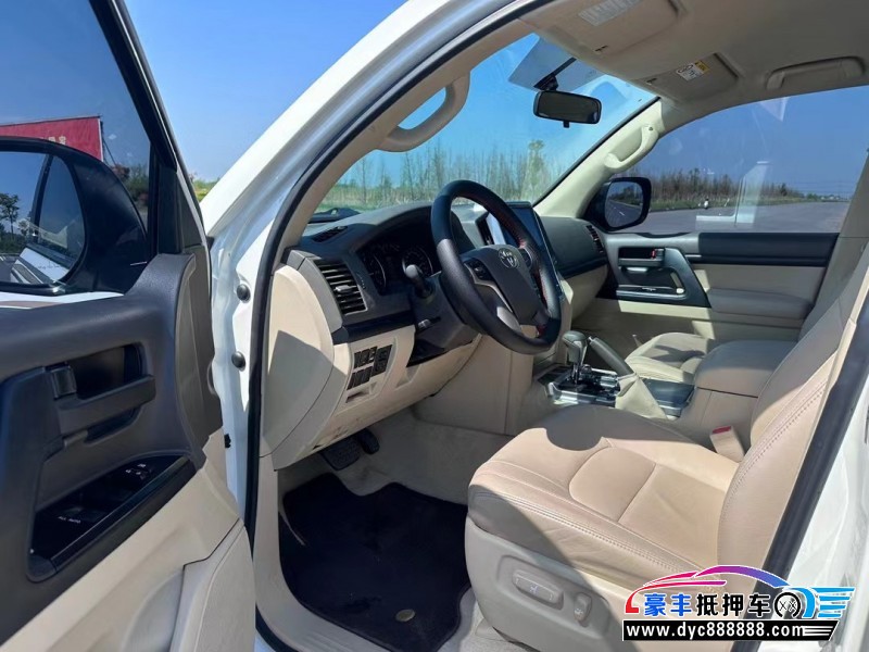 20年丰田兰德酷路泽（陆巡）轿车抵押车出售