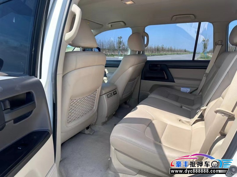 20年丰田兰德酷路泽（陆巡）轿车抵押车出售