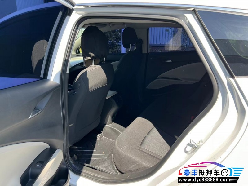 23年别克微蓝轿车抵押车出售