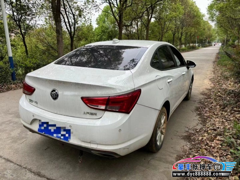 18年别克威朗轿车抵押车出售