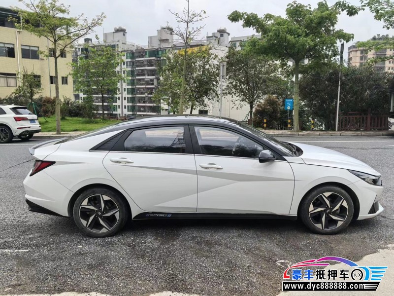 20年现代伊兰特轿车抵押车出售