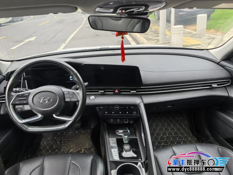 20年现代伊兰特轿车抵押车出售