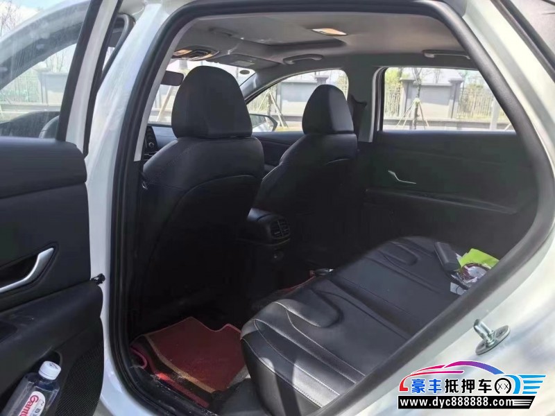 23年现代伊兰特轿车抵押车出售