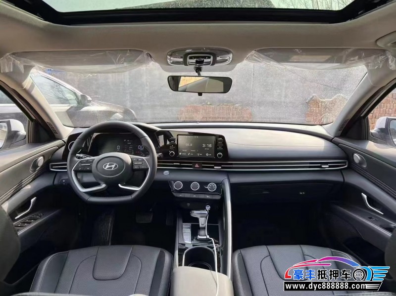 24年现代伊兰特轿车抵押车出售