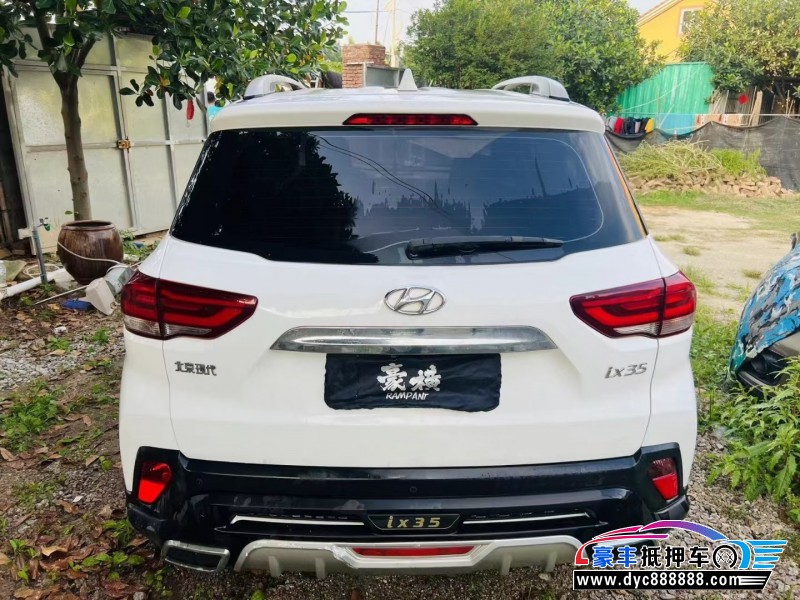 19年现代ix35轿车抵押车出售