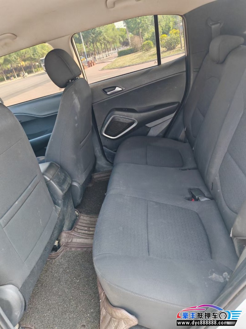 18年现代ix35轿车抵押车出售